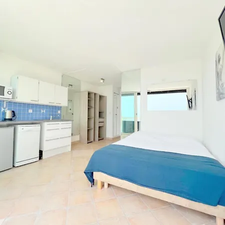 12c, Heliopolis C, Village Naturiste Apartment