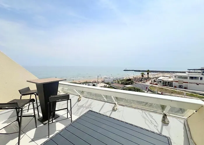 12c, Heliopolis C, Village Naturiste Apartment *